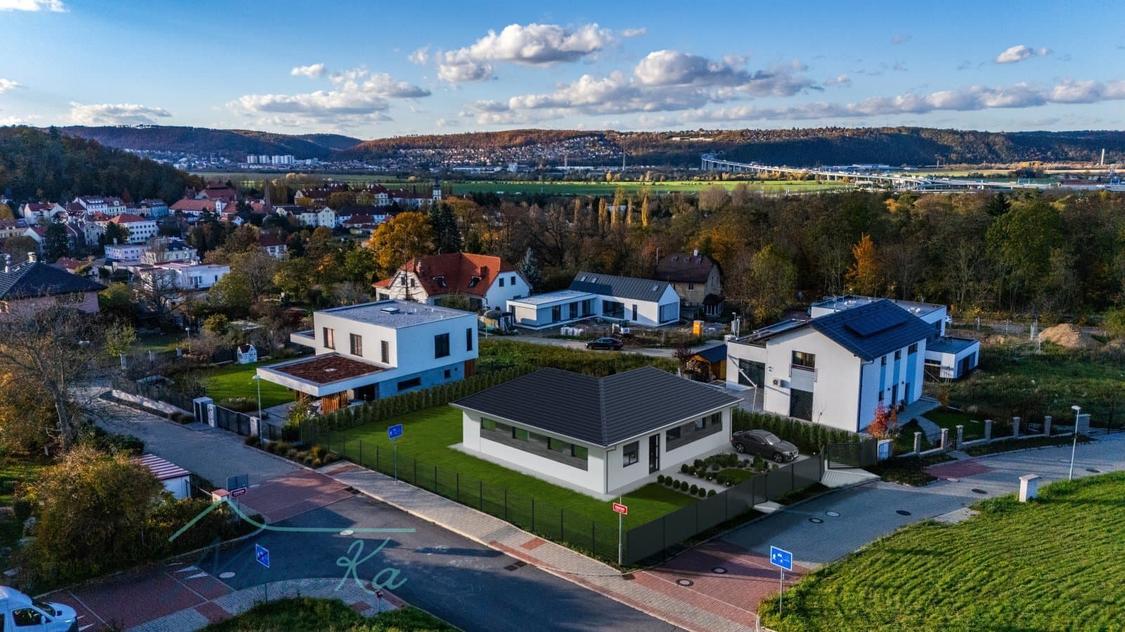 Stavební pozemek 754m2 v Praze - Zbraslav - Závist - buďte v přírodě i Praze zároveň